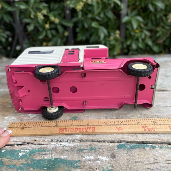 Vintage 1963-69 Tonka Toys Mini Pink Jeep Camper Truck - Picture 9 of 11